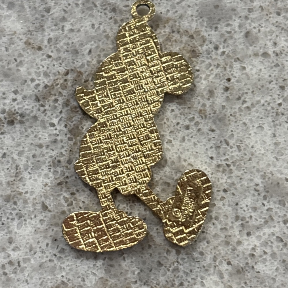 Vintage 1970s Pre Woke Mickey Mouse Disney Pin - Picture 2 of 4